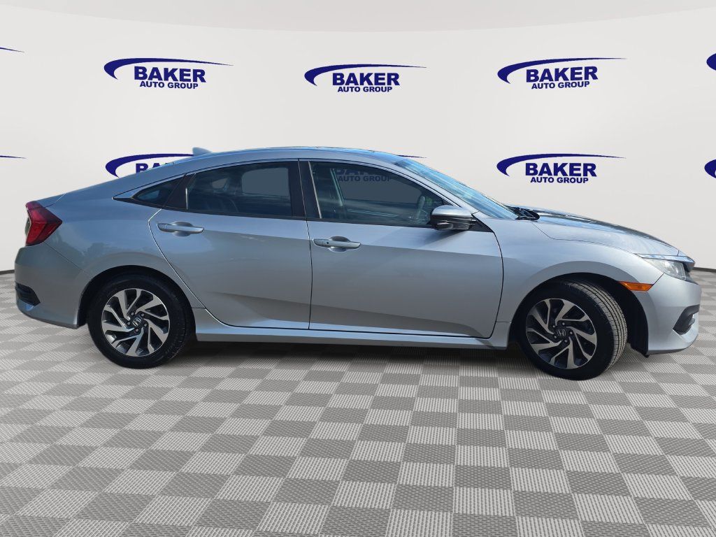 Used 2017 Honda Civic EX image 4