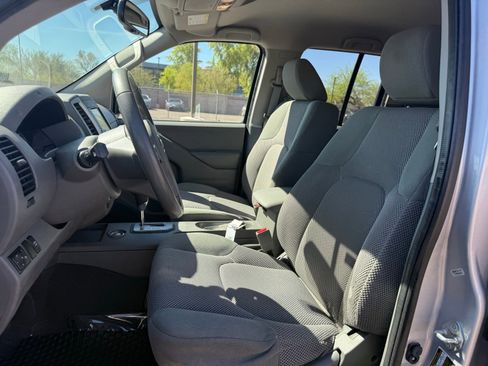 Certified 2021 Nissan Frontier SV image 12