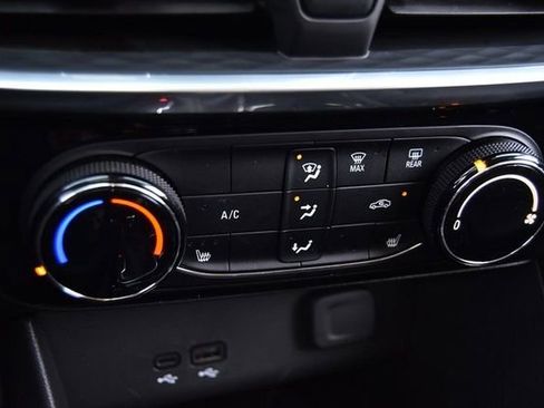 Used 2024 Buick Encore GX Sport Touring w/ Comfort Package image 14