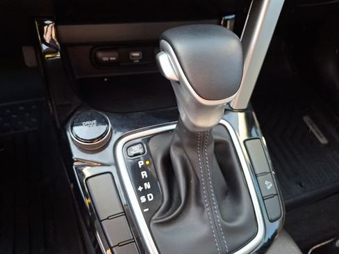 Used 2023 Kia Seltos S w/ Navigation Package FWD image 14