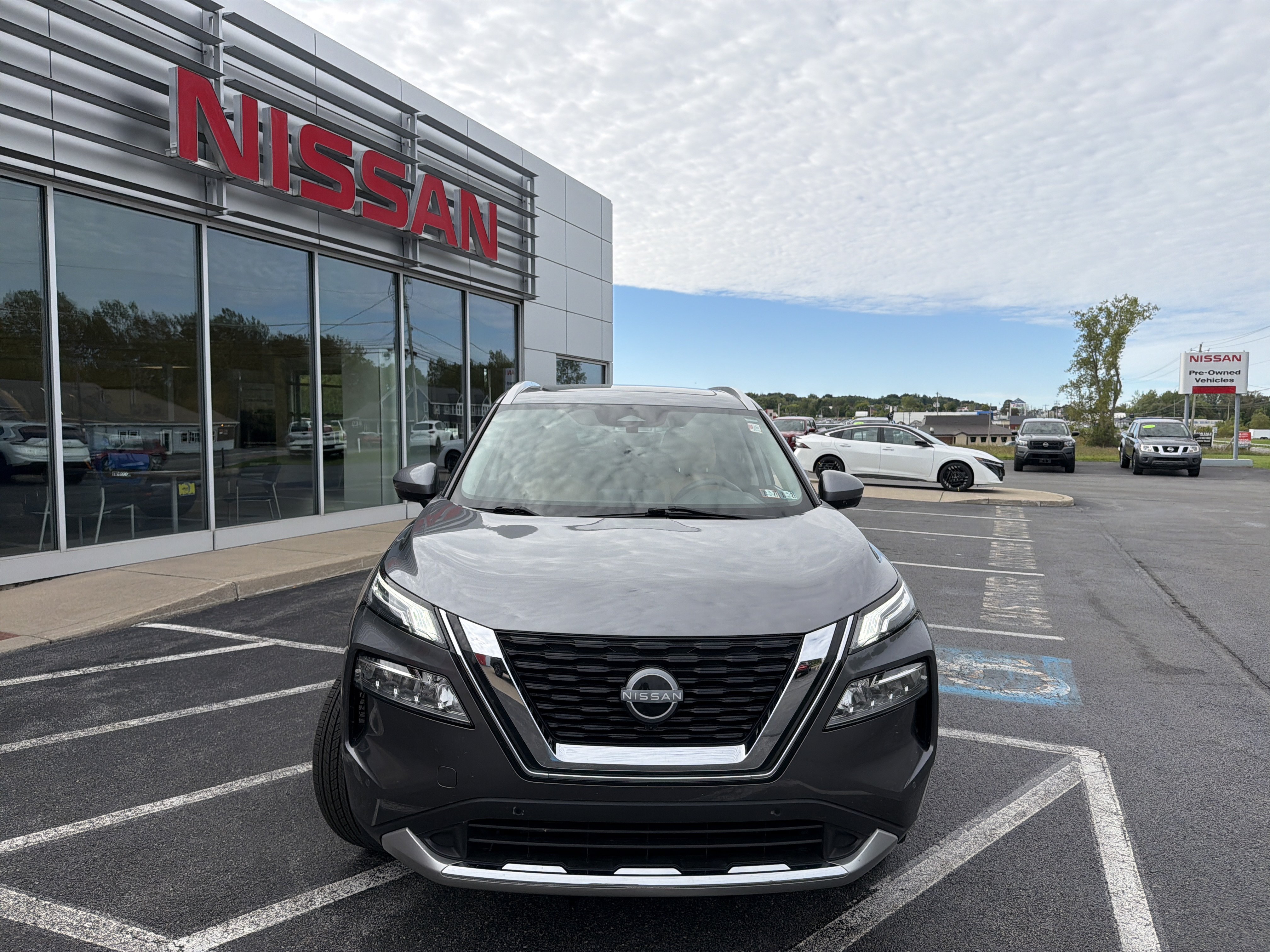 Certified 2023 Nissan Rogue Platinum AWD/4WD image 19