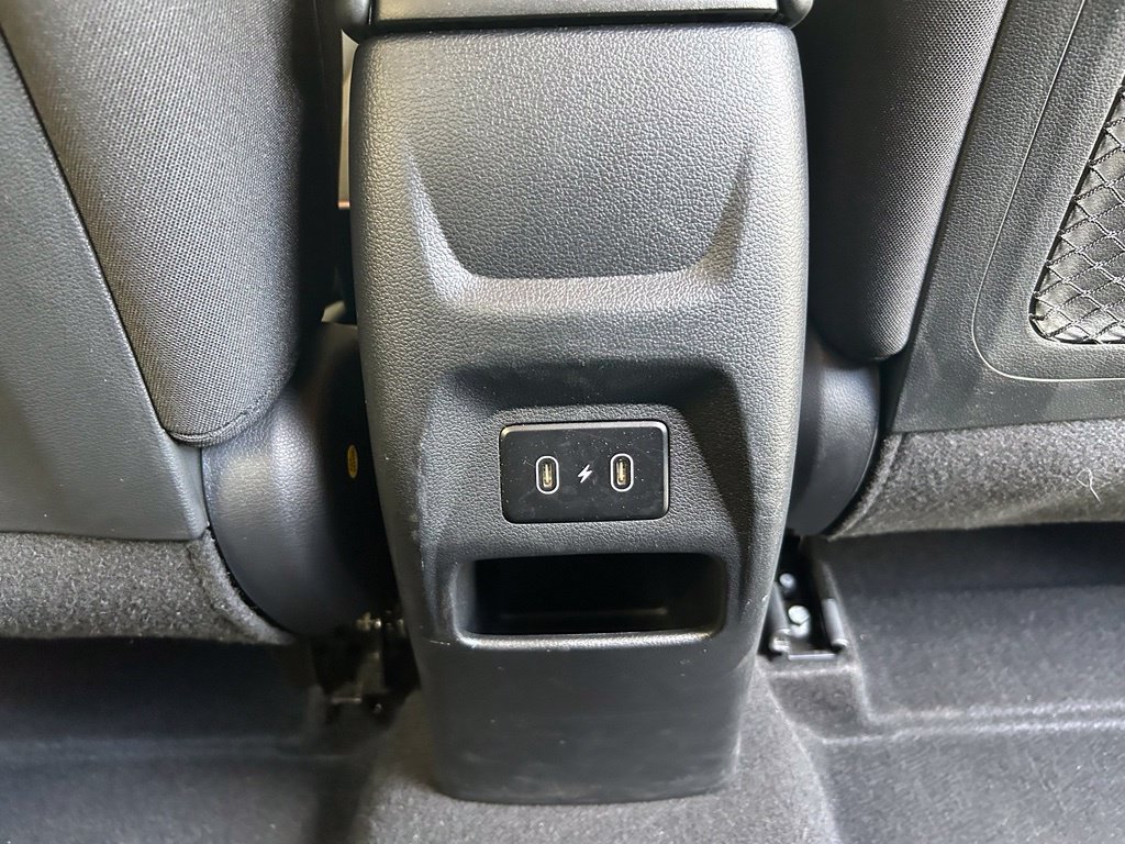 Used 2026 Hyundai Venue SEL FWD image 27