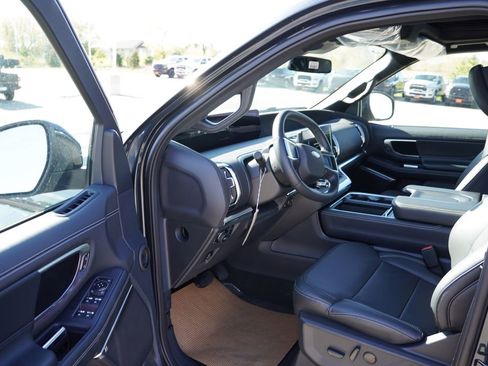 New 2026 Ford Expedition Platinum w/ Stealth Appearance Package AWD/4WD image 11