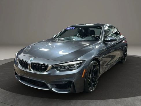 Used 2018 BMW M4 Convertible image 9