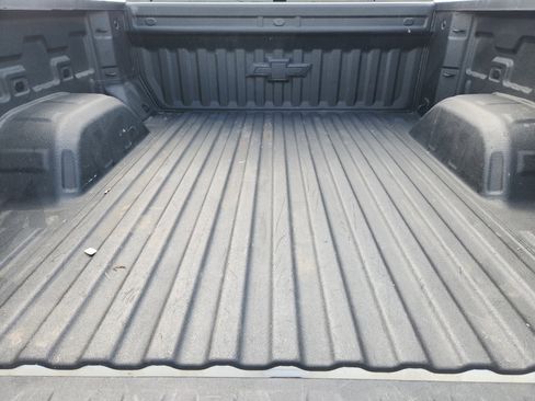 Used 2022 Chevrolet Silverado 1500 LTZ AWD/4WD image 34