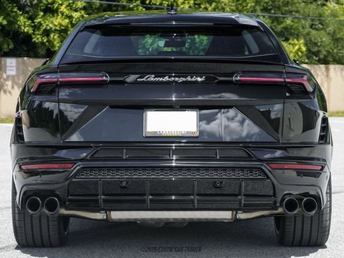 Used 2024 Lamborghini Urus S AWD/4WD image 7