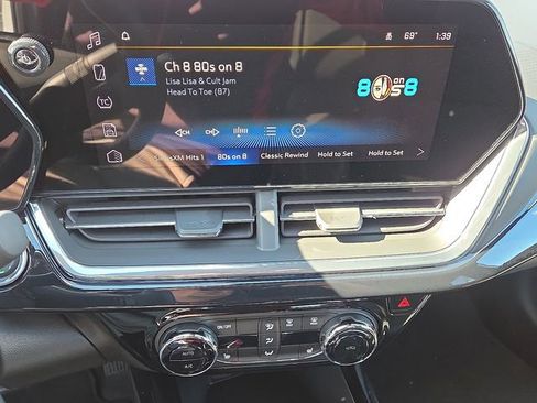 New 2026 Chevrolet Trax RS w/ Driver Confidence Package image 11