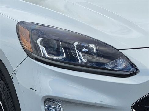 Certified 2020 Ford Escape SEL image 18