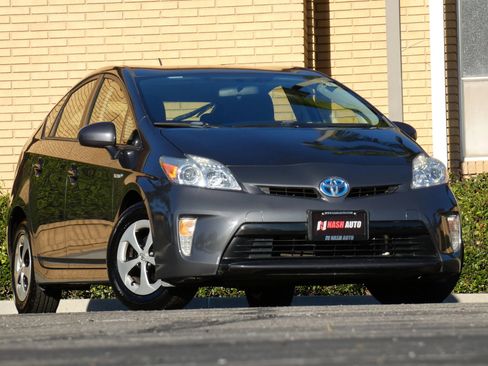 Used 2015 Toyota Prius Four image 5