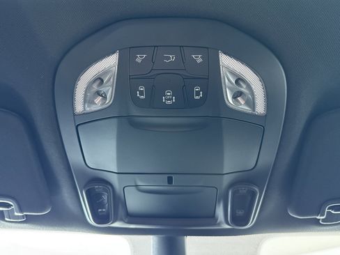 New 2026 Chrysler Pacifica Limited w/ S Appearance Package image 28