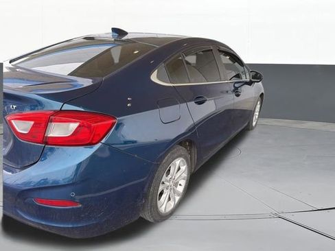 Used 2019 Chevrolet Cruze LT w/ Convenience Package image 6