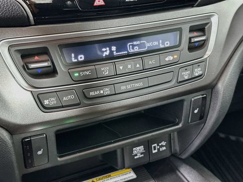 Used 2023 Honda Passport EX-L image 16