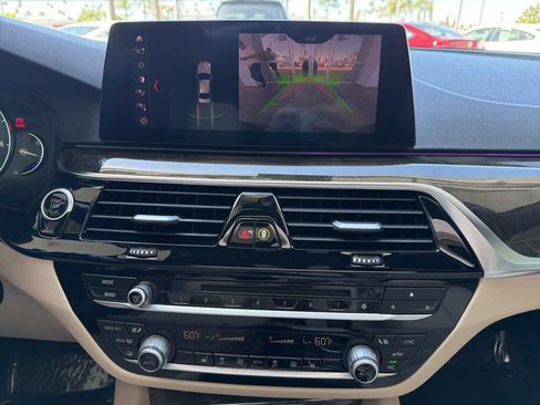 Used 2019 BMW 540i w/ Convenience Package RWD image 16