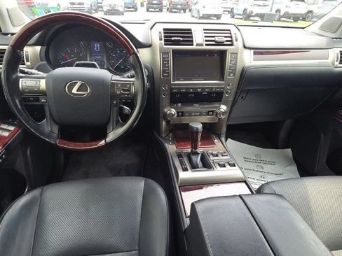 Used 2018 Lexus GX 460 Luxury AWD/4WD image 11