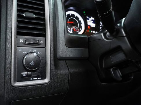 Used 2019 RAM 1500 Tradesman w/ Tradesman SXT Package image 21