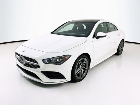 Used 2023 Mercedes-Benz CLA 250 4MATIC image 3