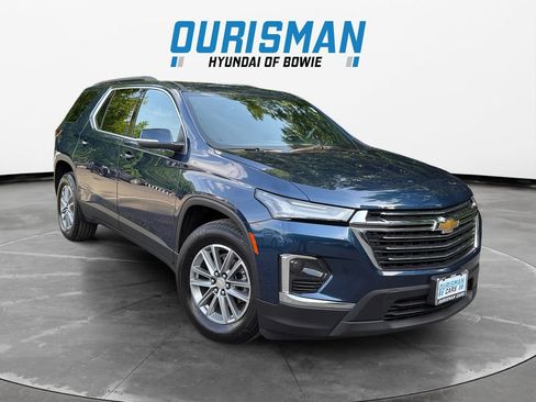 Used 2023 Chevrolet Traverse LT w/ LPO, Floor Liner Package AWD/4WD image 1