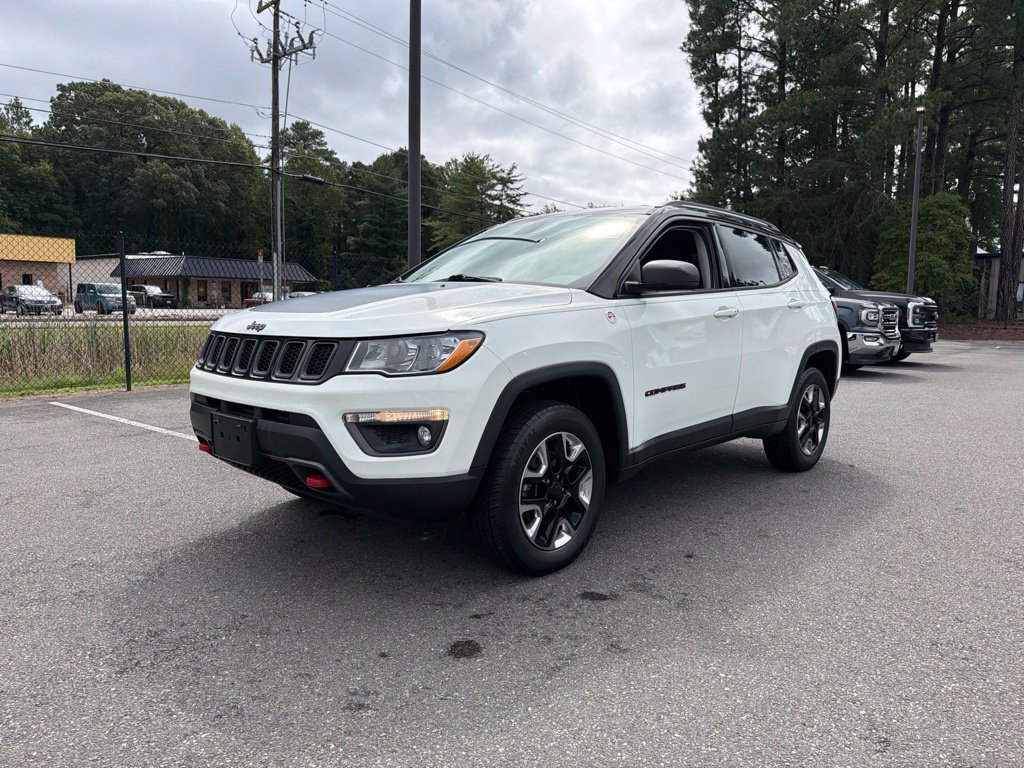 Used 2017 Jeep Compass Trailhawk w/ Popular Equipment Group AWD/4WD image 2