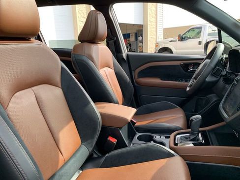 Certified 2025 Subaru Forester Touring image 20