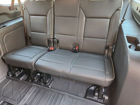 New 2026 Chevrolet Suburban Premier w/ Sun And Tow Package image 22