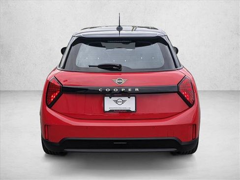 New 2026 MINI Cooper 4-Door Hardtop FWD image 8