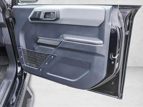 Used 2024 Ford Bronco Black Diamond image 28