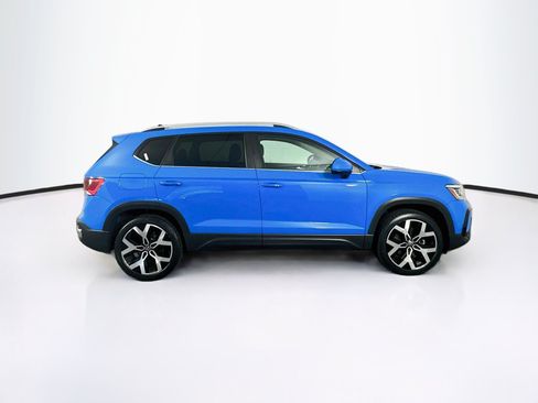 Used 2022 Volkswagen Taos SEL AWD/4WD image 10
