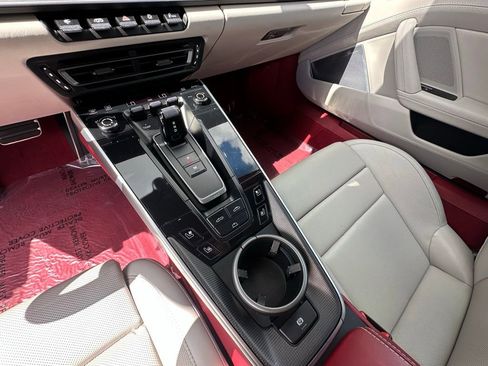 Certified 2021 Porsche 911 Turbo S image 31