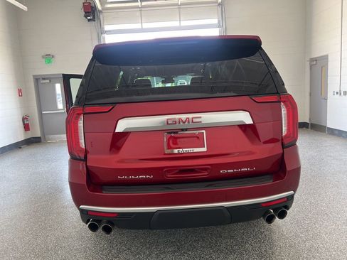 Used 2024 GMC Yukon Denali AWD/4WD image 4