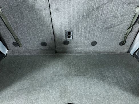 Used 2023 Toyota Highlander L image 34