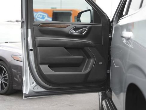 Used 2024 Chevrolet Tahoe High Country image 31