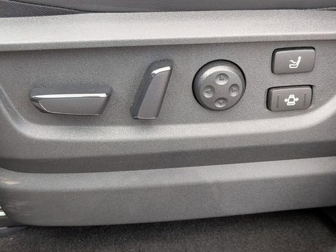 Used 2025 INFINITI QX80 Autograph AWD/4WD image 16