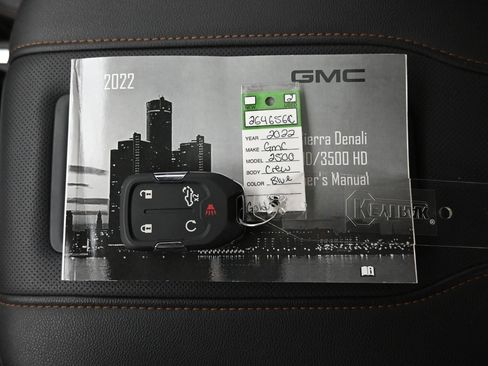Used 2022 GMC Sierra 2500 AT4 w/ AT4 Premium Plus Package AWD/4WD image 20