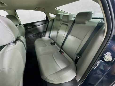 Used 2020 Honda Civic EX image 29