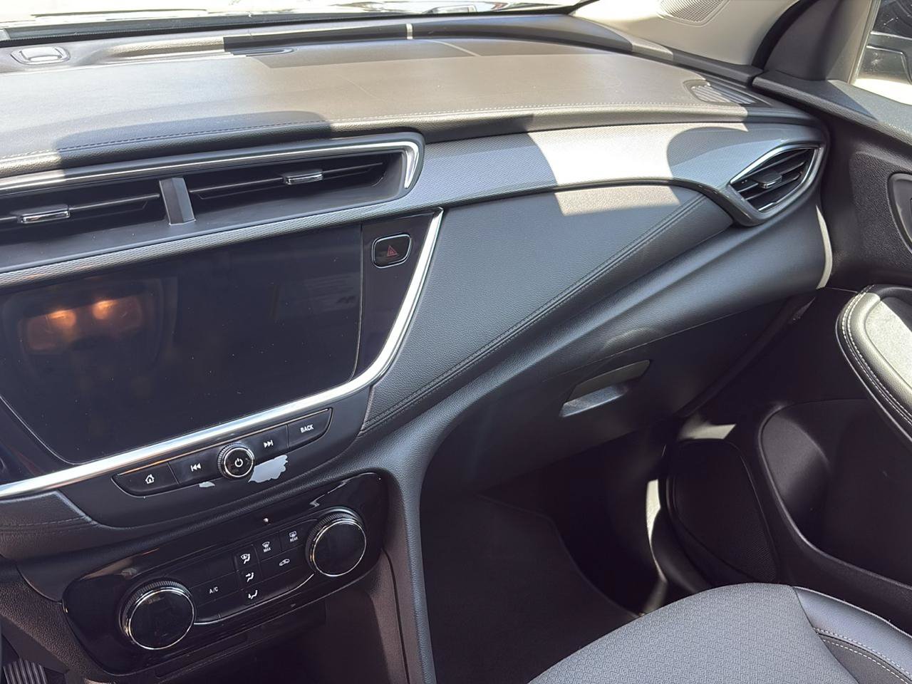 Used 2022 Buick Encore GX Preferred w/ Sport Touring Package FWD image 10