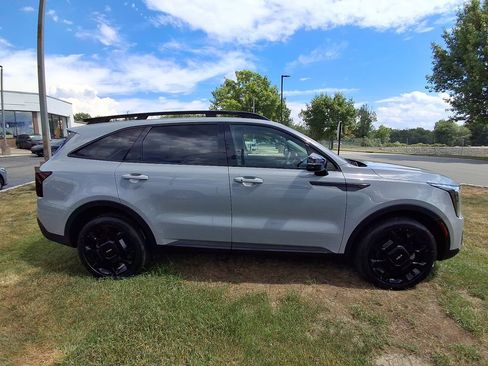 Certified 2024 Kia Sorento X-Line EX AWD/4WD image 18