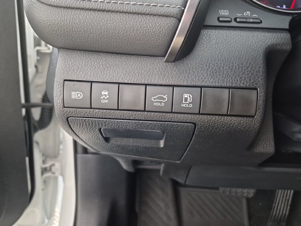 Used 2023 Toyota Camry XSE FWD image 12