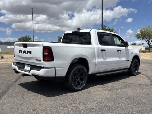 New 2026 RAM 1500 Express AWD/4WD image 4