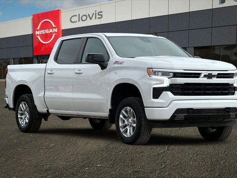 Used 2023 Chevrolet Silverado 1500 RST w/ Z71 Off-Road Package image 10