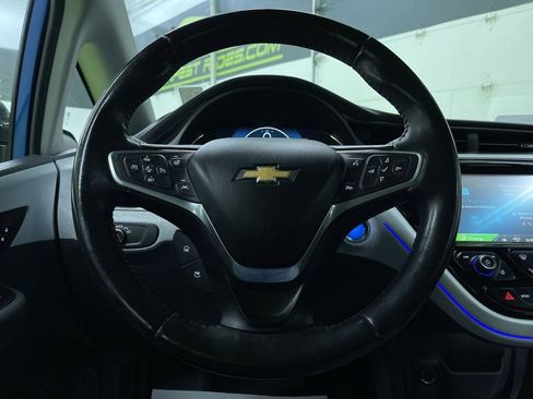 Used 2017 Chevrolet Bolt Premier w/ Driver Confidence II Package image 19