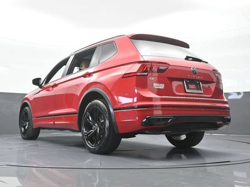 Used 2024 Volkswagen Tiguan SE R-Line FWD image 63