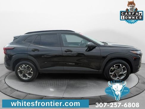 Used 2026 Chevrolet Trax LT FWD image 6