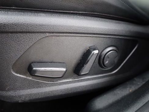 Used 2023 Kia Sportage EX image 18