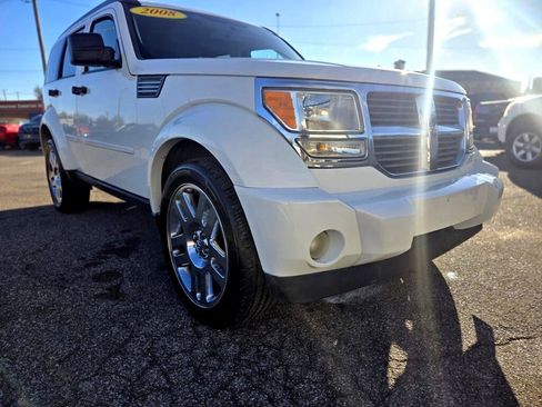 Used 2008 Dodge Nitro SLT image 3