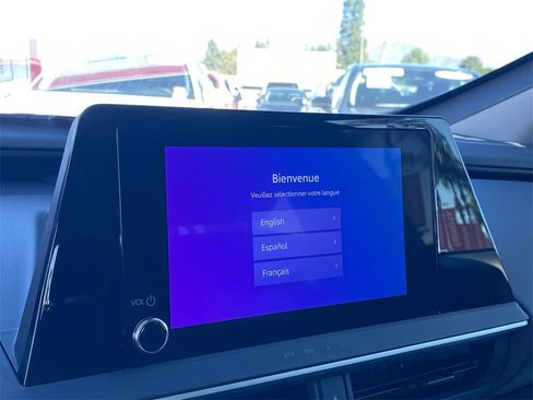 Certified 2025 Toyota Prius LE image 28