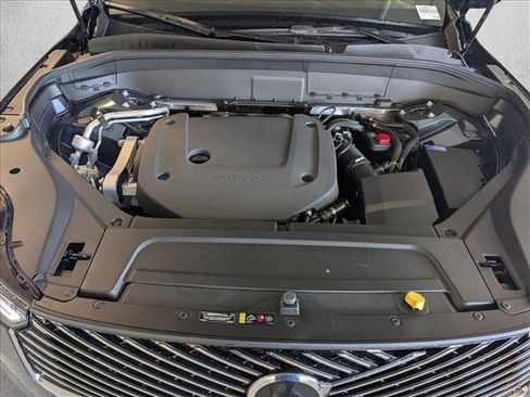 Certified 2026 Volvo XC90 B6 Plus w/ Protection Package Premier AWD/4WD image 18