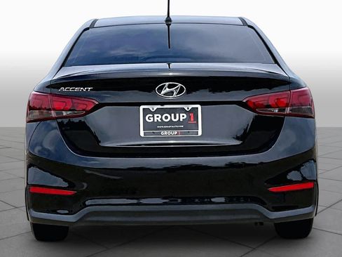 Used 2021 Hyundai Accent SE FWD image 5