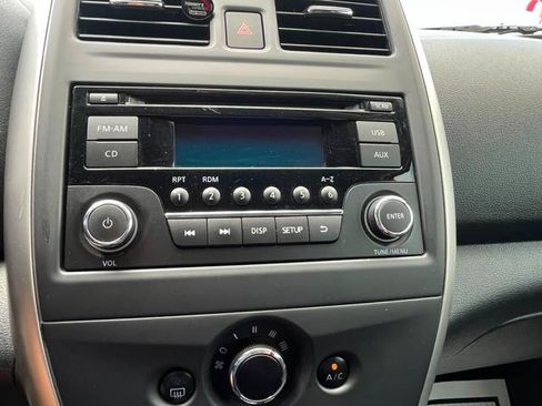 Used 2018 Nissan Versa SV FWD image 30