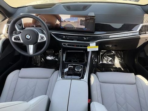 Used 2026 BMW X5 sDrive40i w/ M Sport Package RWD image 15
