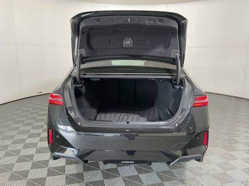 Certified 2025 BMW 530i 530i w/ M Sport Package image 28